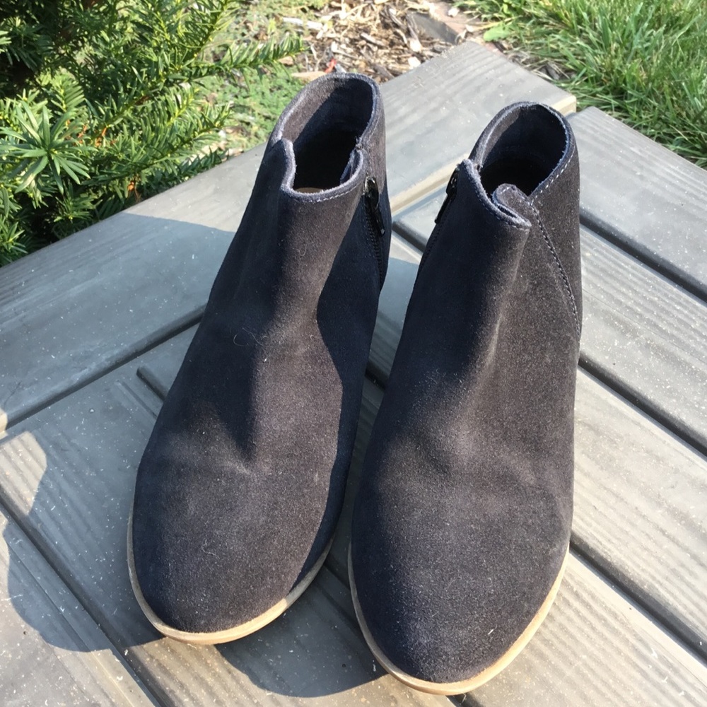 Diba Black Suede Booties sz 8.5